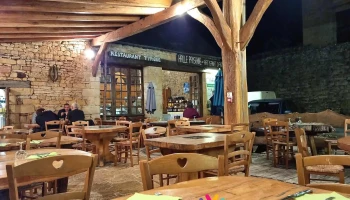 La Halle Paysanne Relais Du Paysan Restaurant Typique - 24370 Carlux