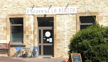 La Piazza - 19150 Cornil