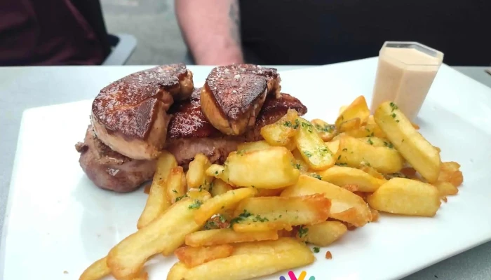 Aux Cepes Enchantes Plats Et Boissons - Bergerac