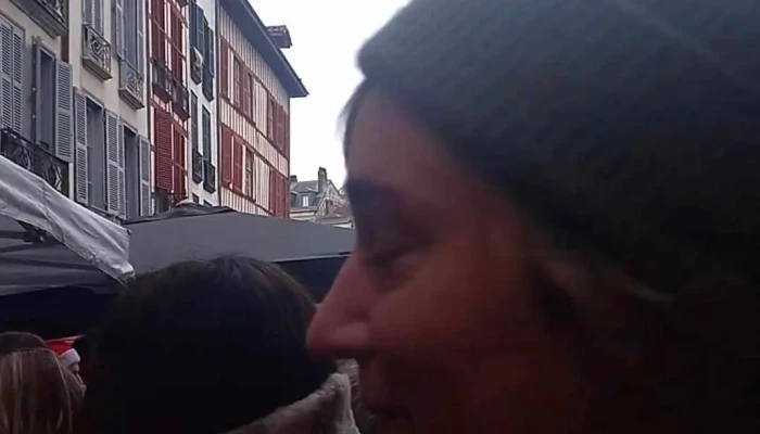 Bar Francois Videos - Bayonne