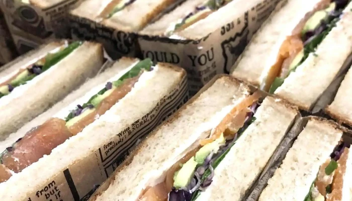 Bienvenue Au Club -  Sandwich - Bazas