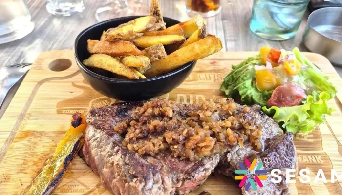 Brasserie Le Tortoni -  Plats Et Boissons - Bergerac