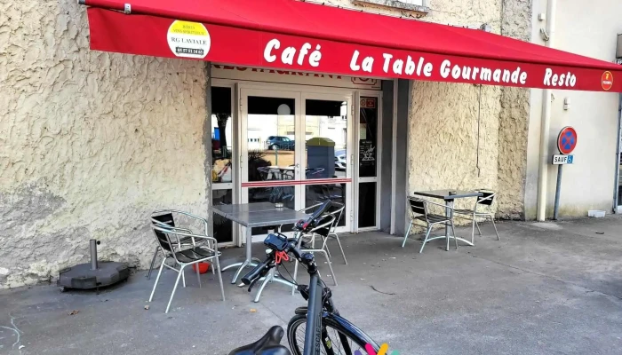 Café La Table Gourmande - 33240 Cadillac-En-Fronsadais