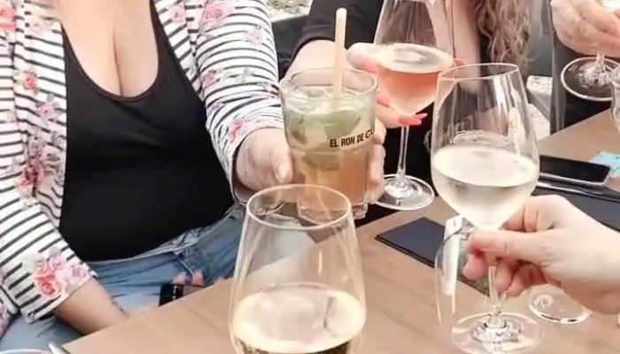 Chateau Des Dauphins   Restaurant La Verriere Et Evenementiel Videos - Saint-loubès