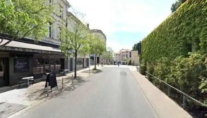 Cheese Naan New Moghol Street View Et 360deg - Angoulême