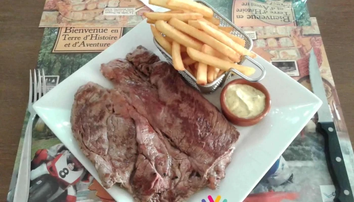 Chez Cecile Restaurant Du Boucher Plats Et Boissons - Availles-limouzine
