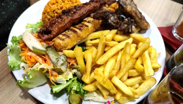 Dua Nazik Restaurant - 33150 Cenon