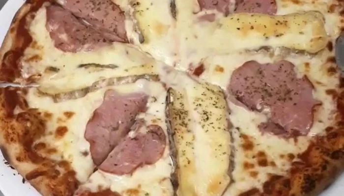 Family's Pizza - 19520 Cublac