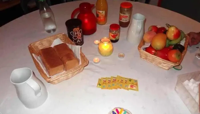 Hotel Dubarry Plats Et Boissons - Bassens