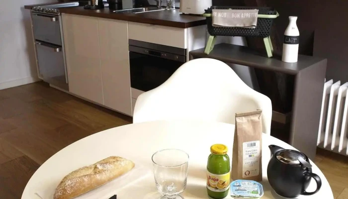 Hotel Les Maisons Du Pont   Charme Caractere Plats Et Boissons - Aubusson