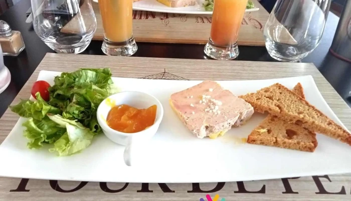 Hotel Restaurant La Vieille Auberge -  Plats Et Boissons - Barbezieux-saint-hilaire