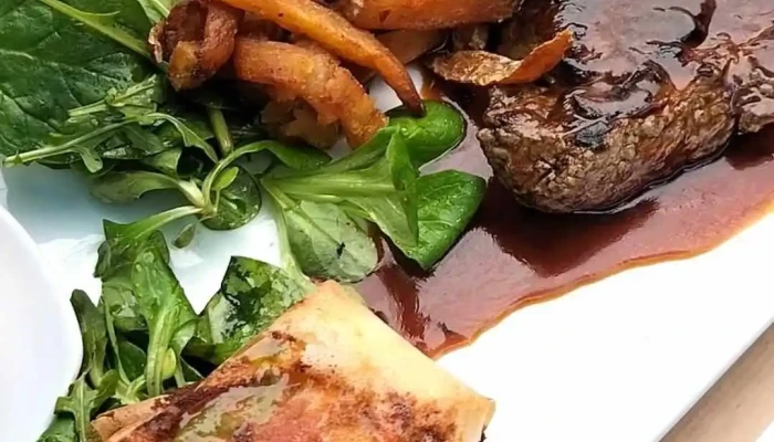 La Cantine -    Brasserie De Midi   Cuisine Du Marche Videos - Beychac-et-caillau