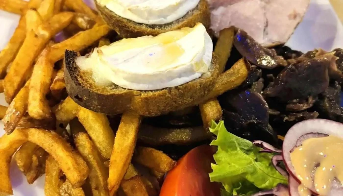 La Guinguette Du Lac Pombonne -  Plats Et Boissons - Bergerac