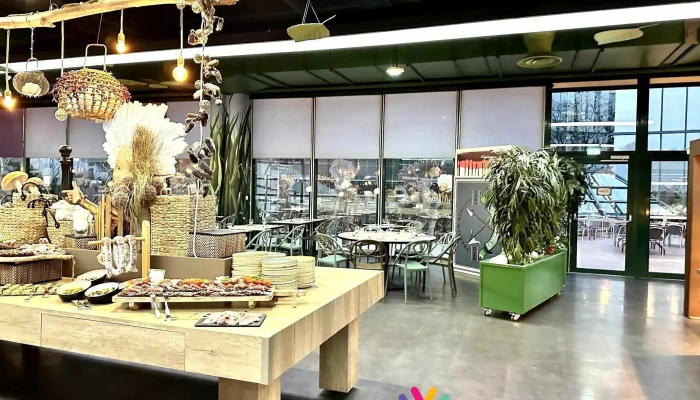 La Table d'Arthur - Avenue René Monory