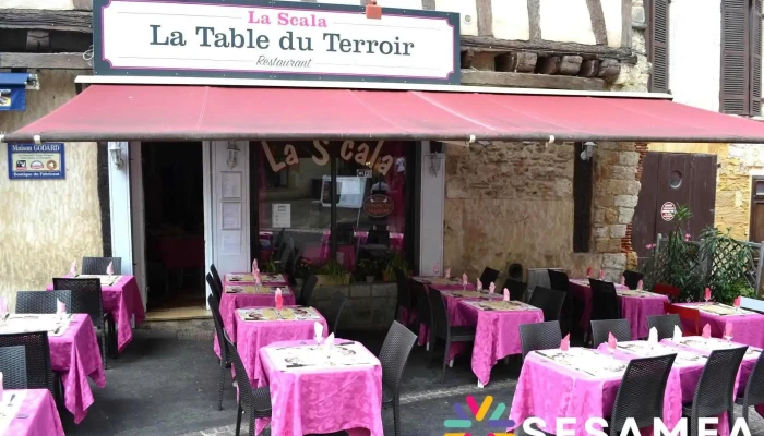 La Taverne Des Conferences Atmosphere - Bergerac