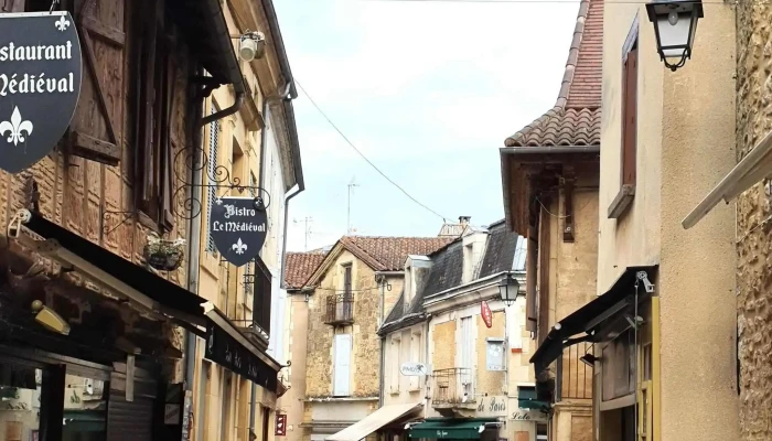 Le Cafe De Paris Numero - Pays De Belvès