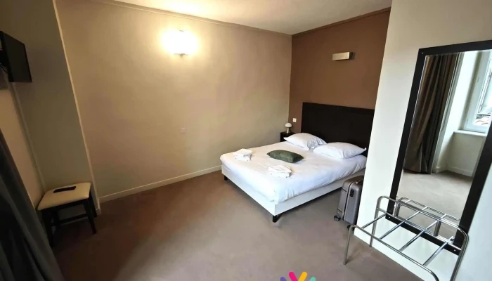 Le Central By Santat Hotel   Restaurant   Bar Chambres - Bellac