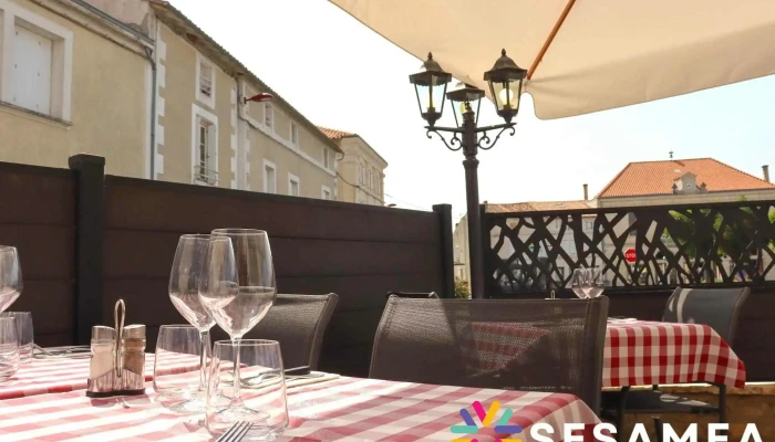 Le Ptit Bouchon Restaurant Atmosphere - Beauvoir-sur-niort