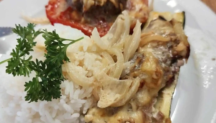 Le Relais Du Doustre -  Plats Et Boissons - Argentat-sur-dordogne