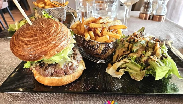 Le Restaurant Bellevue -  Plats Et Boissons - Bergerac