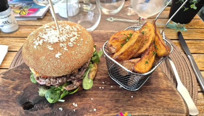Le Tire Bouchon -  Plats Et Boissons - Barbezieux-saint-hilaire