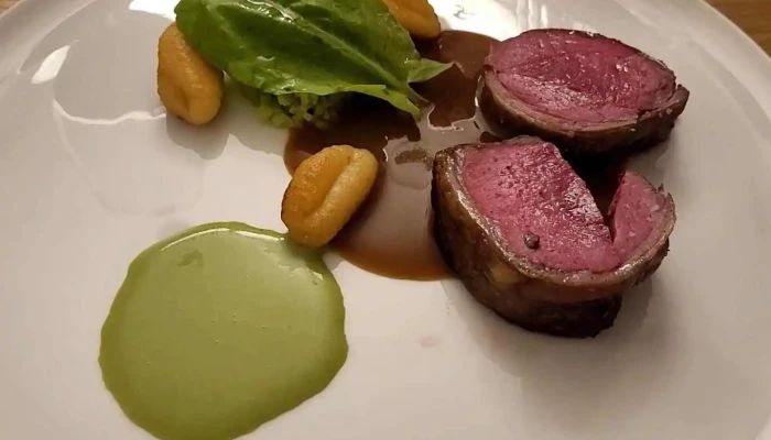 Maison Nacre -    Restaurant Gastronomique Videos - Arès