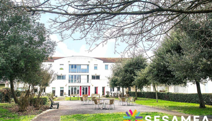 Résidence Services Seniors Domitys - Le Clos de la Seigneurie - 17100 Les Gonds