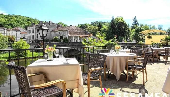 Restaurant Charbonnel - Brantôme En Périgord