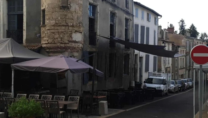 Restaurant De Labbatiale Adresse - Saint-maixent-l'école