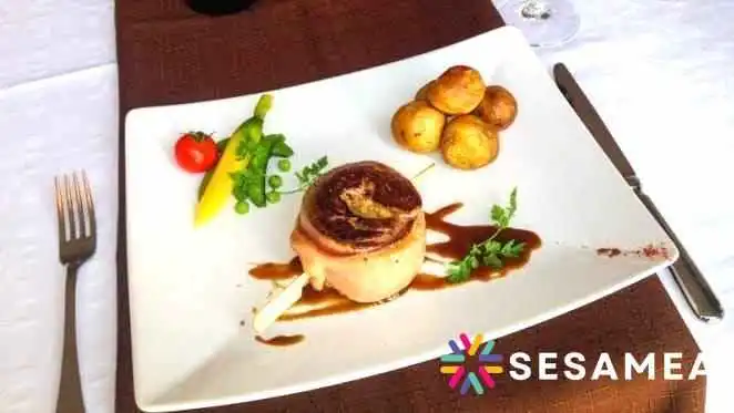 Restaurant Le Pistou -  Plats Et Boissons - Martillac