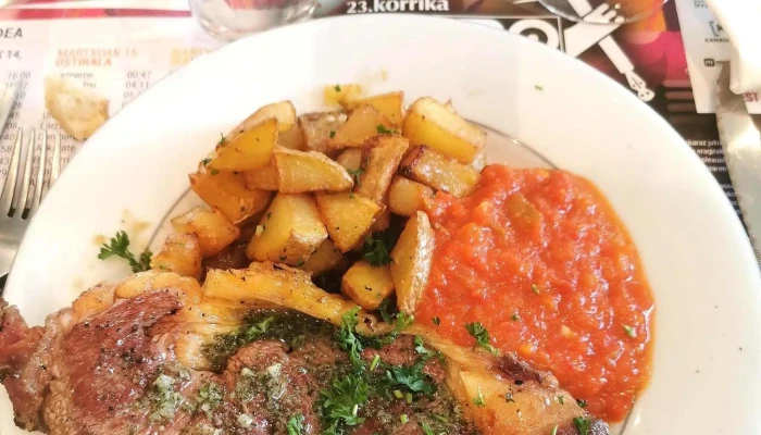 Restaurant Le Repere Chez Tom Et Alex Pres De Moi - Briscous