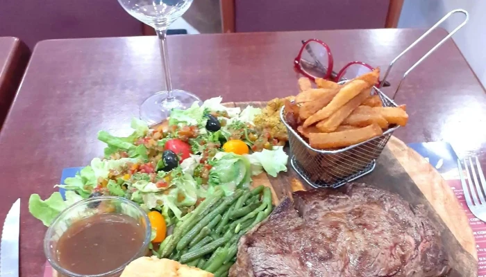 Restaurant Perfect Place -  Specialite Couscous Ou Grillades Magret De Canard Confit Comment Arriver - Bergerac