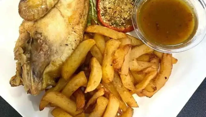 Restaurant Perfect Place -  Specialite Couscous Ou Grillades Magret De Canard Confit Frite - Bergerac