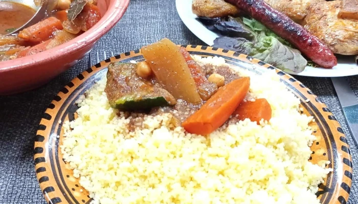 Restaurant Perfect Place -  Specialite Couscous Ou Grillades Magret De Canard Confit Restaurant - Bergerac