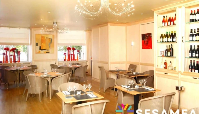 Restaurant Saint Roch - 4 Cr Pasteur